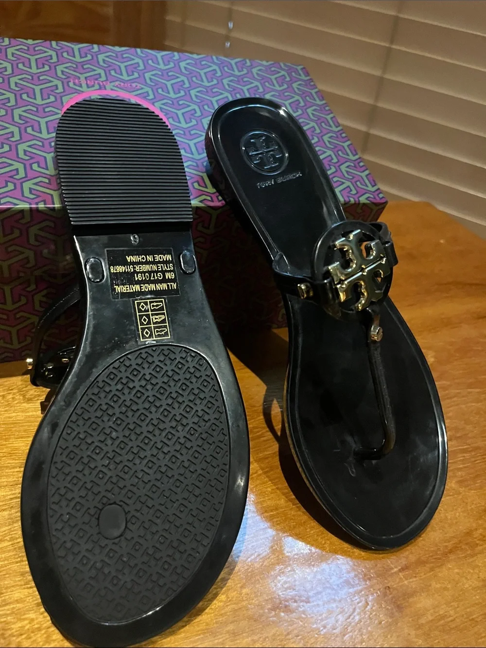 Tory Burch classic tory